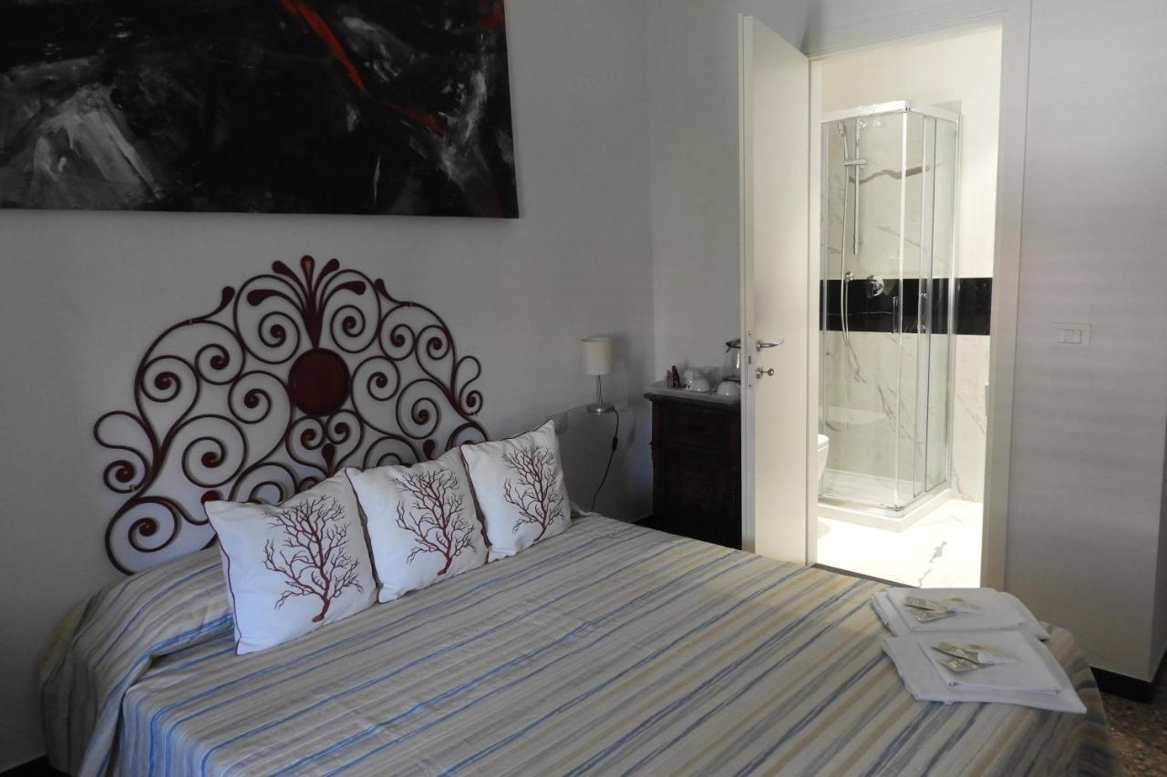 Dora Aurea Hotel Леванто Екстериор снимка
