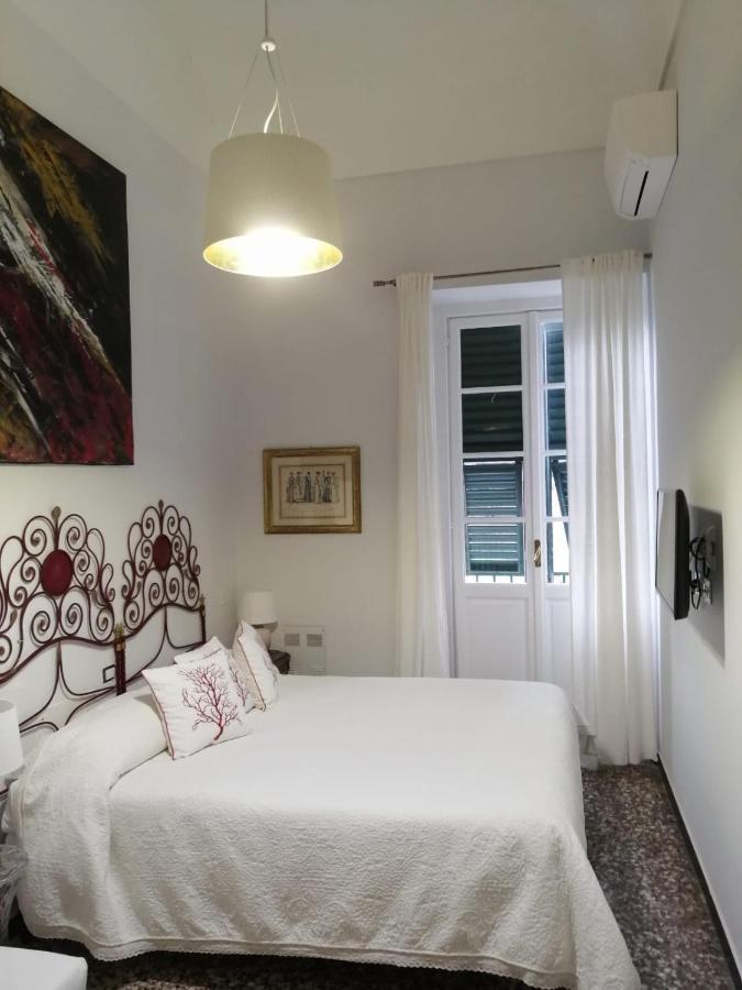 Dora Aurea Hotel Леванто Екстериор снимка