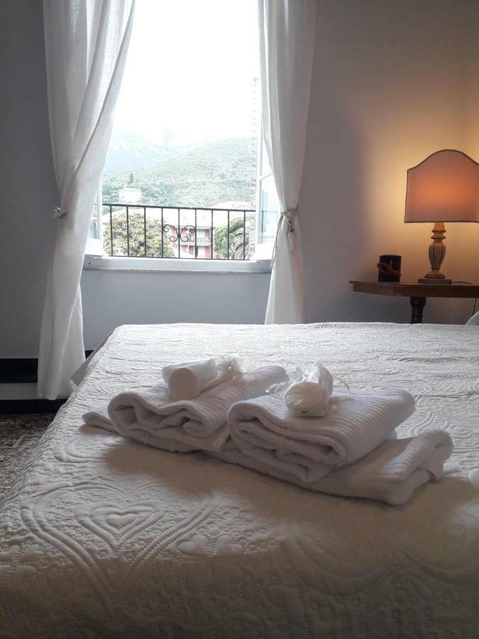 Dora Aurea Hotel Леванто Екстериор снимка