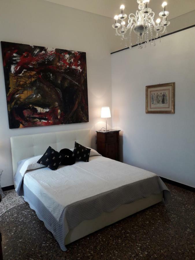 Dora Aurea Hotel Леванто Екстериор снимка